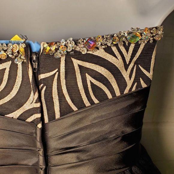 Night Moves Strapless Ballroom Gown Prom / Homecoming Princess Dress - Picture 7 of 10